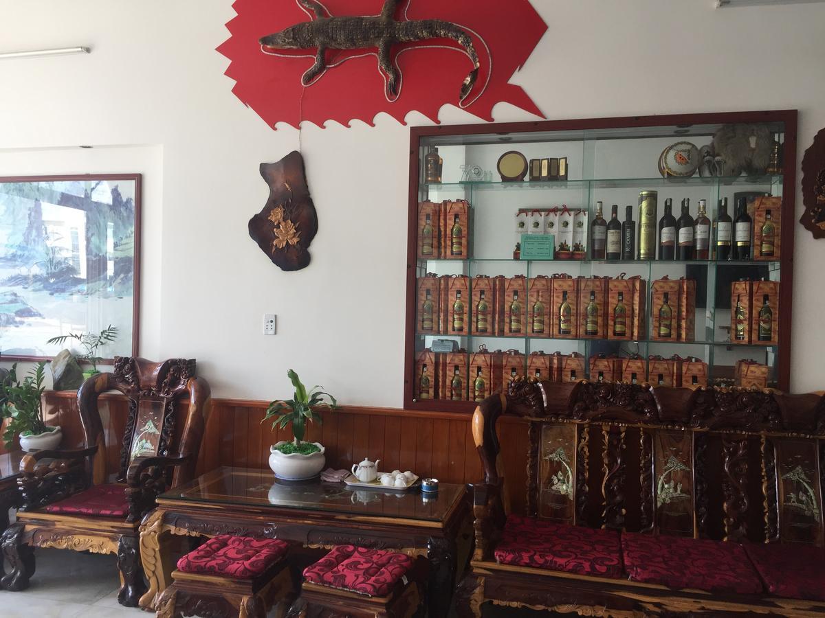 Hotel Hoang Dung Kinh Dinh Esterno foto