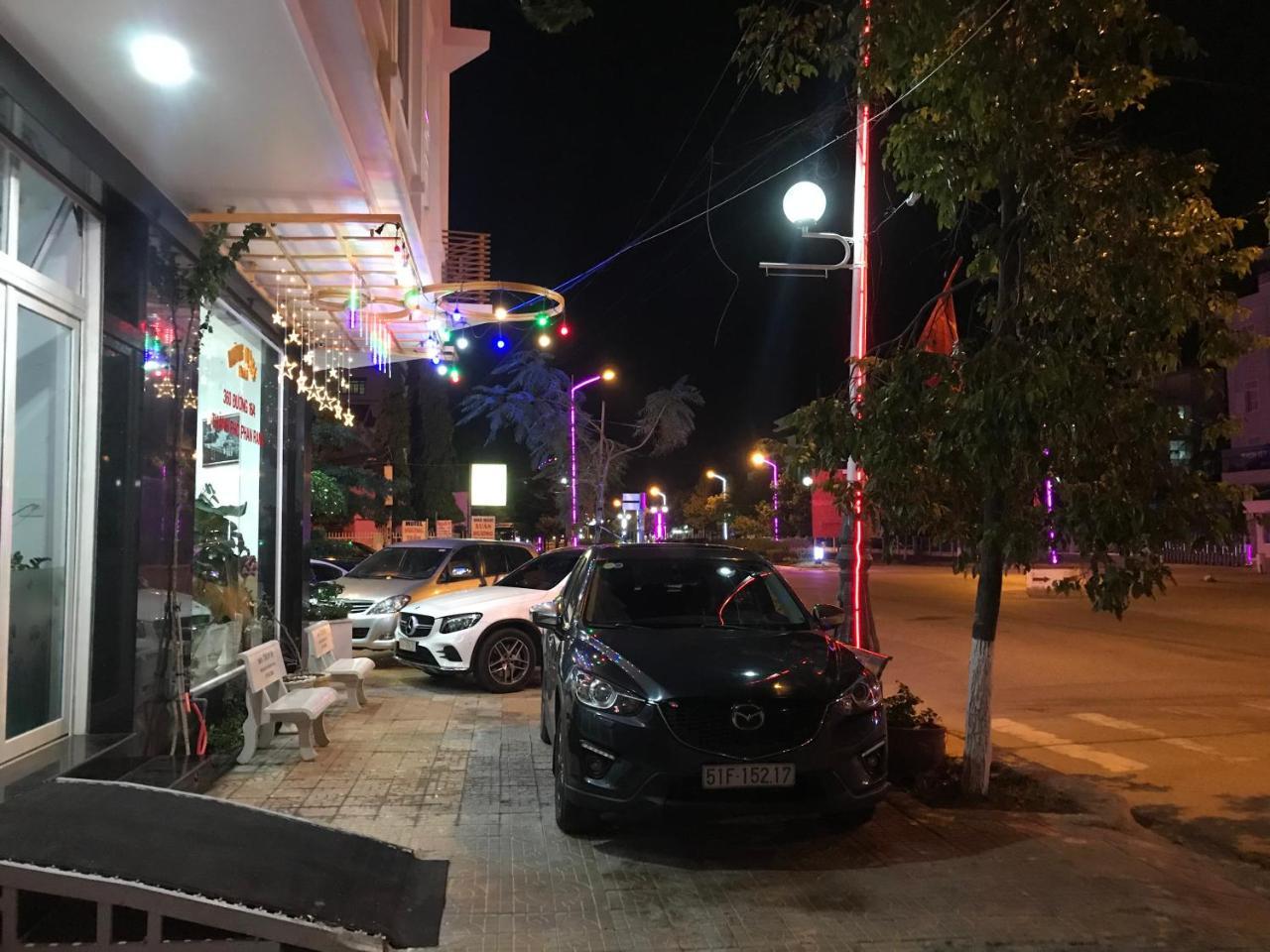 Hotel Hoang Dung Kinh Dinh Esterno foto